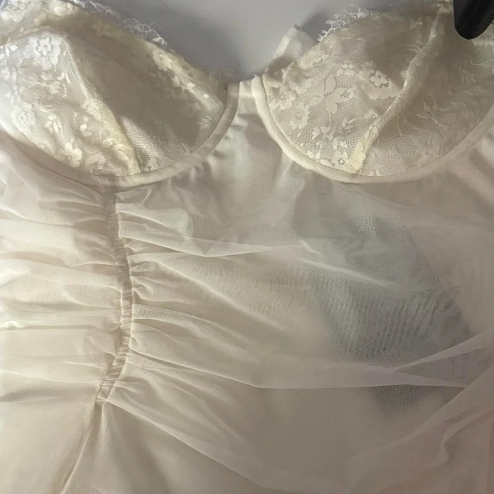 Mistress Rocks Cream Underwired Top - Picture 4 of 5